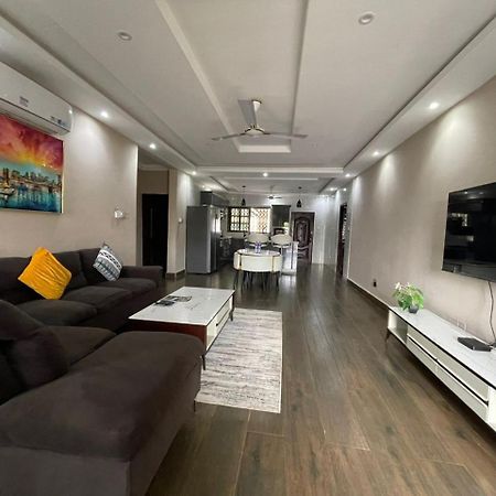Cloud9 Luxury Apartments Аккра Экстерьер фото