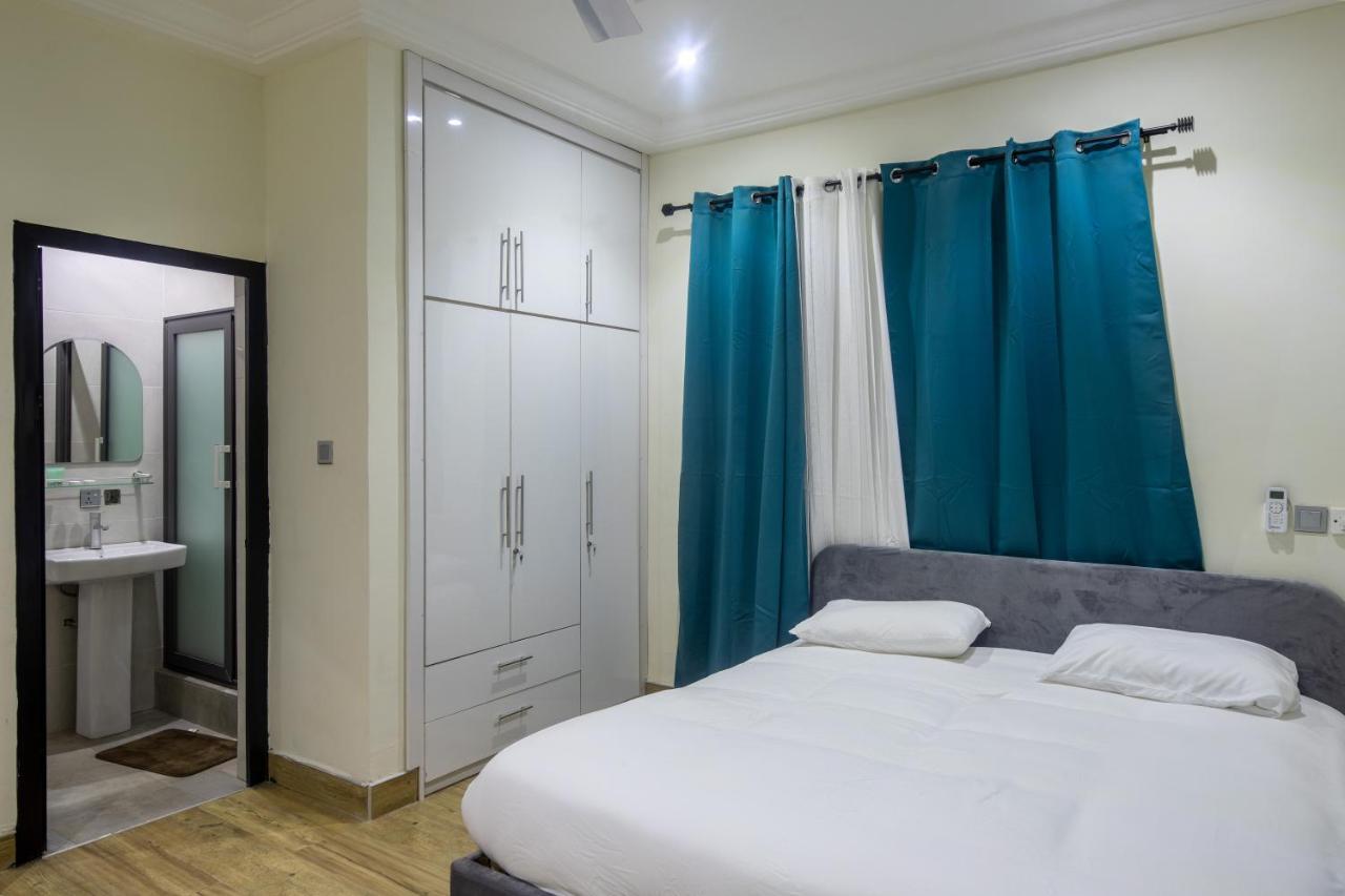Cloud9 Luxury Apartments Аккра Экстерьер фото