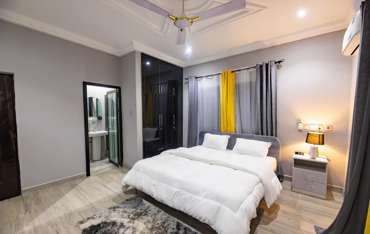 Cloud9 Luxury Apartments Аккра Экстерьер фото