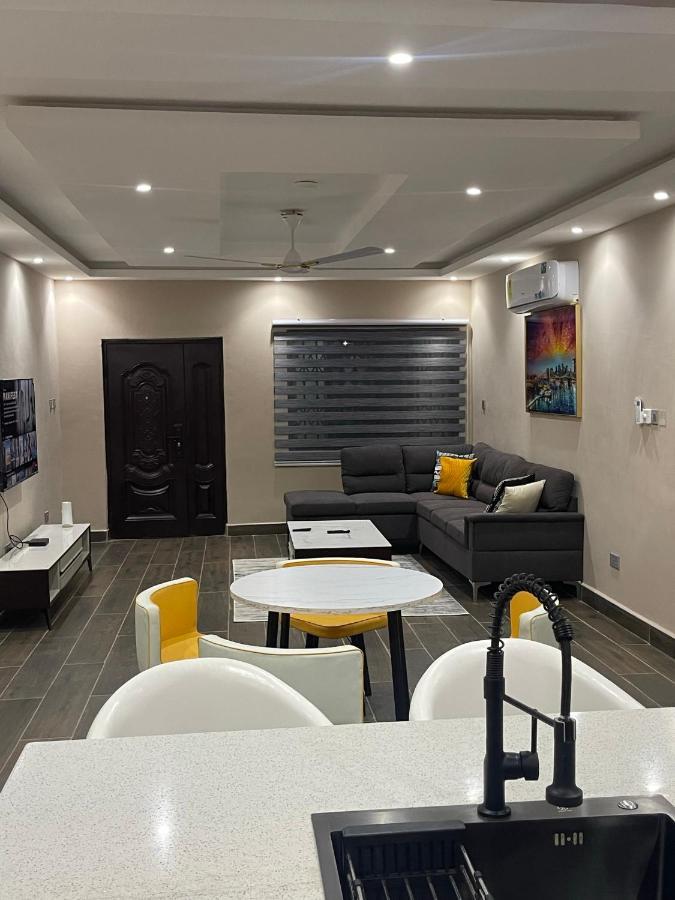Cloud9 Luxury Apartments Аккра Экстерьер фото
